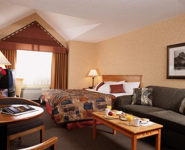 Canmore Inn & Suites Phòng bức ảnh